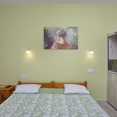 Αlexandros Apartment Votsi  Bagian luar foto