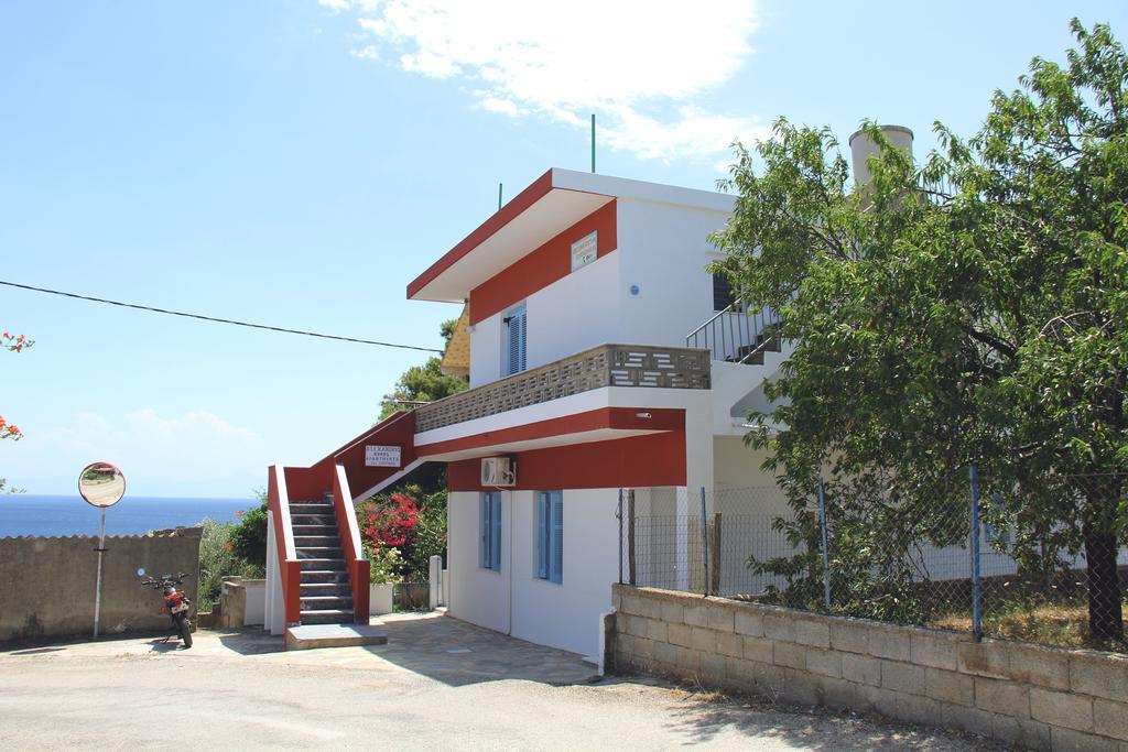Αlexandros Apartment Votsi  Bagian luar foto
