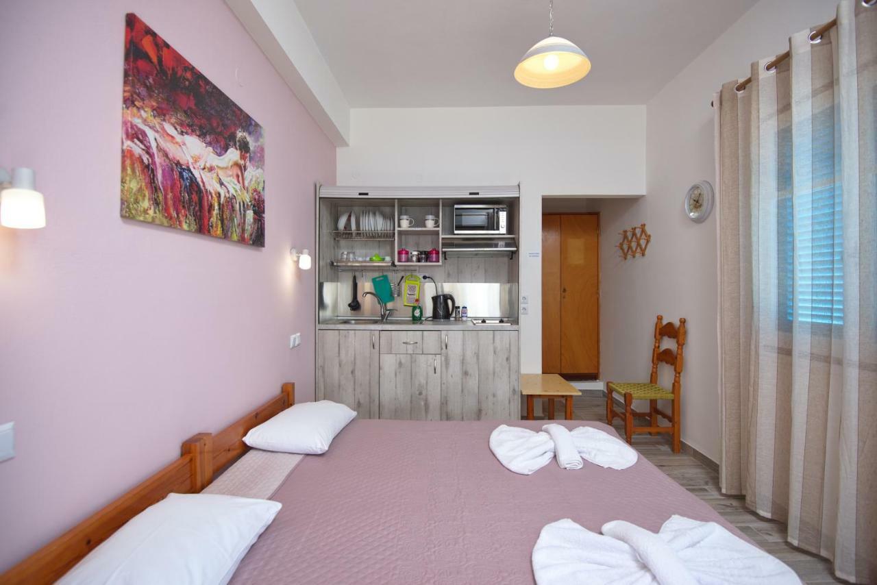 Αlexandros Apartment Votsi  Bagian luar foto